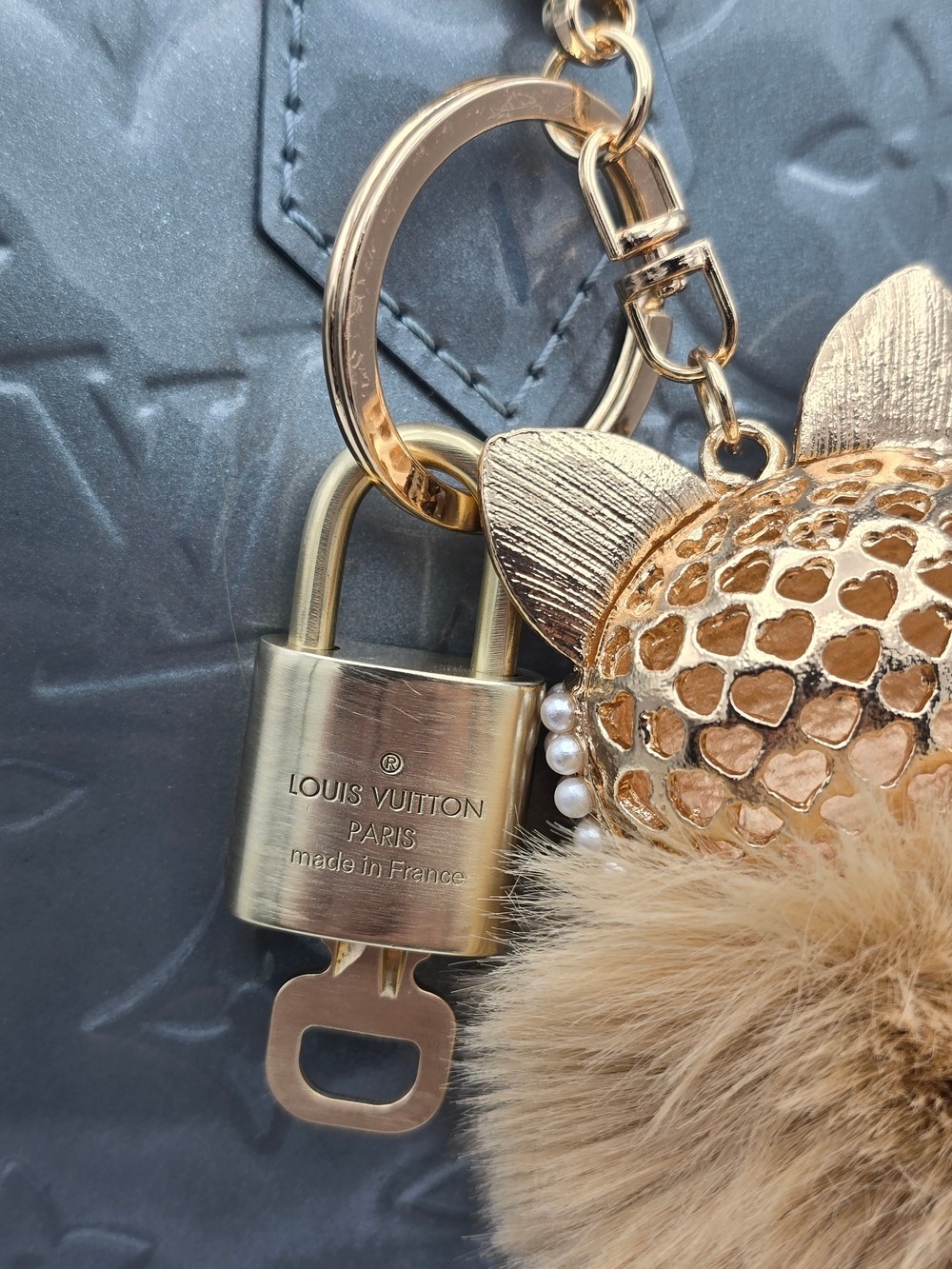 Authentic Louis Vuitton Gold Padlock 🔐 + Unbranded Cat Tan Pom Pom Charm - Picture 8 of 12
